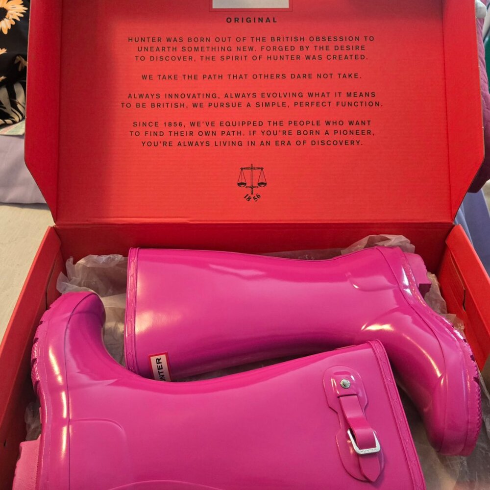 Hunter Boots - Picture 2 of 5